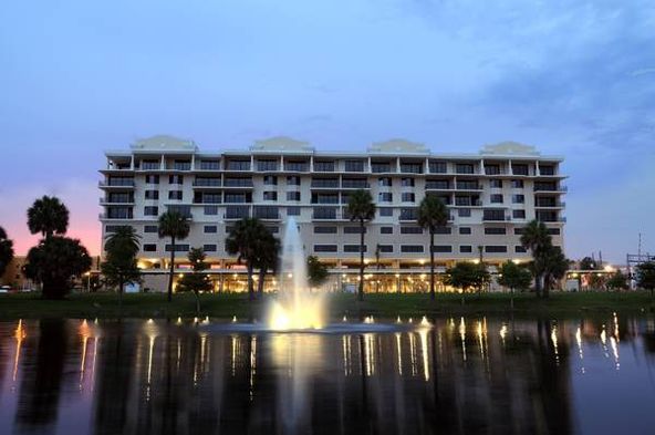 CITY CENTRE KISSIMMEE, BUILDING D: 111 E Monument Ave, Kissimmee, FL 34741